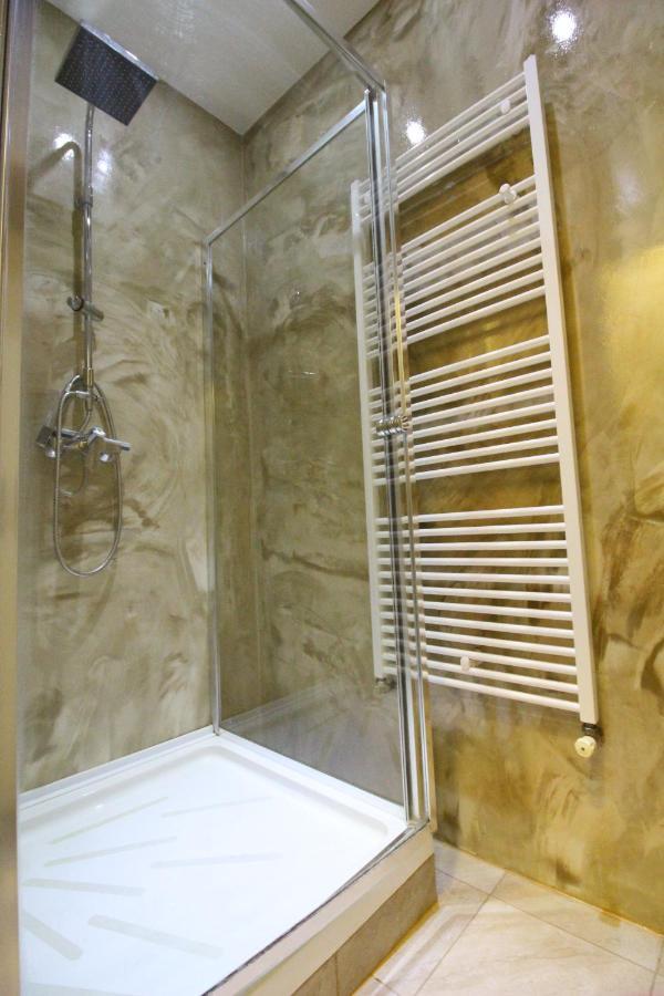 Private Quad Bedroom With Bathroom Rf3 Vienna Exterior photo